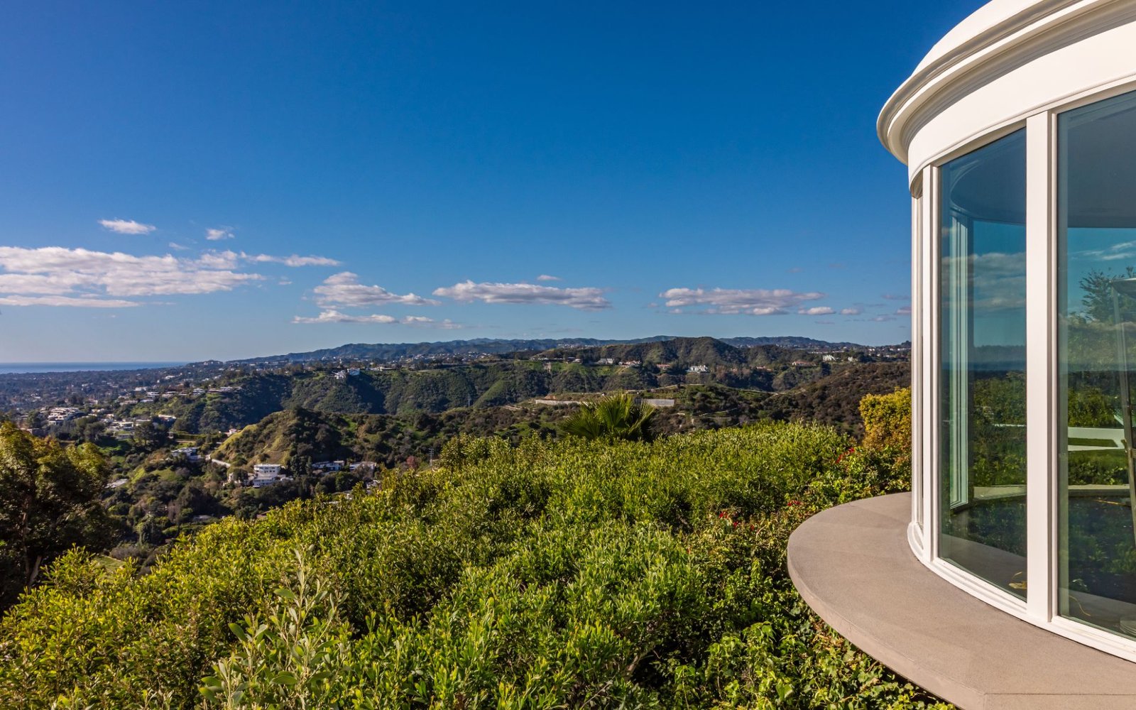 06_610ArkellDrive056-1