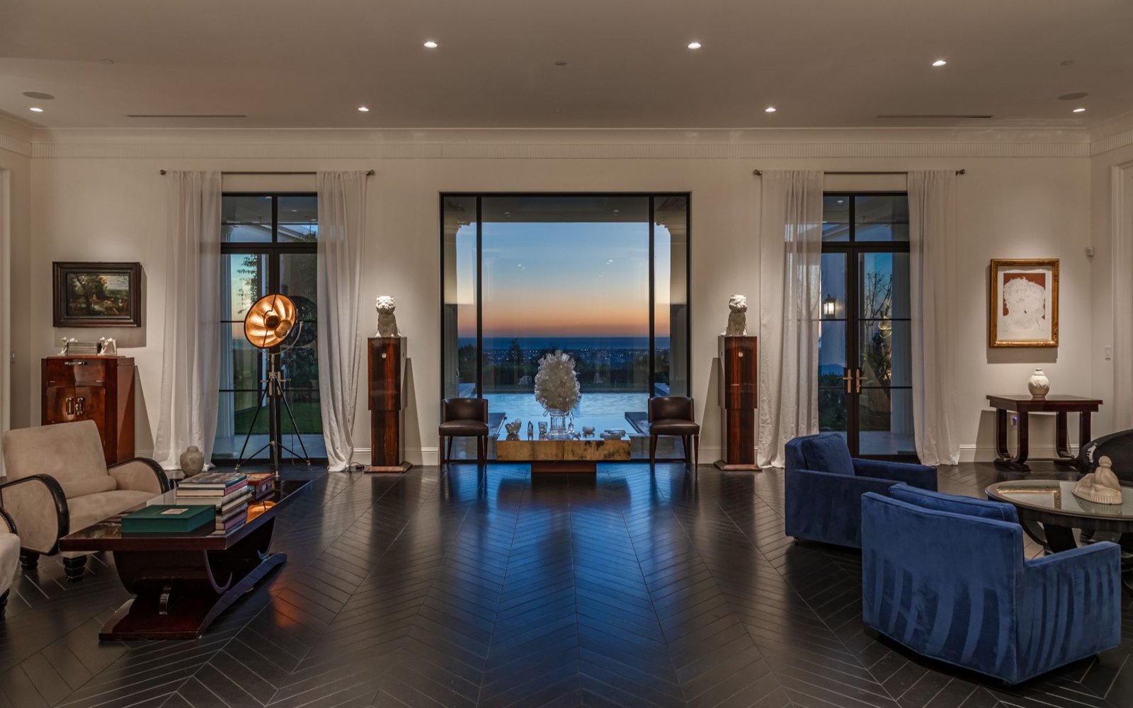 11_610ArkellDrive121-1