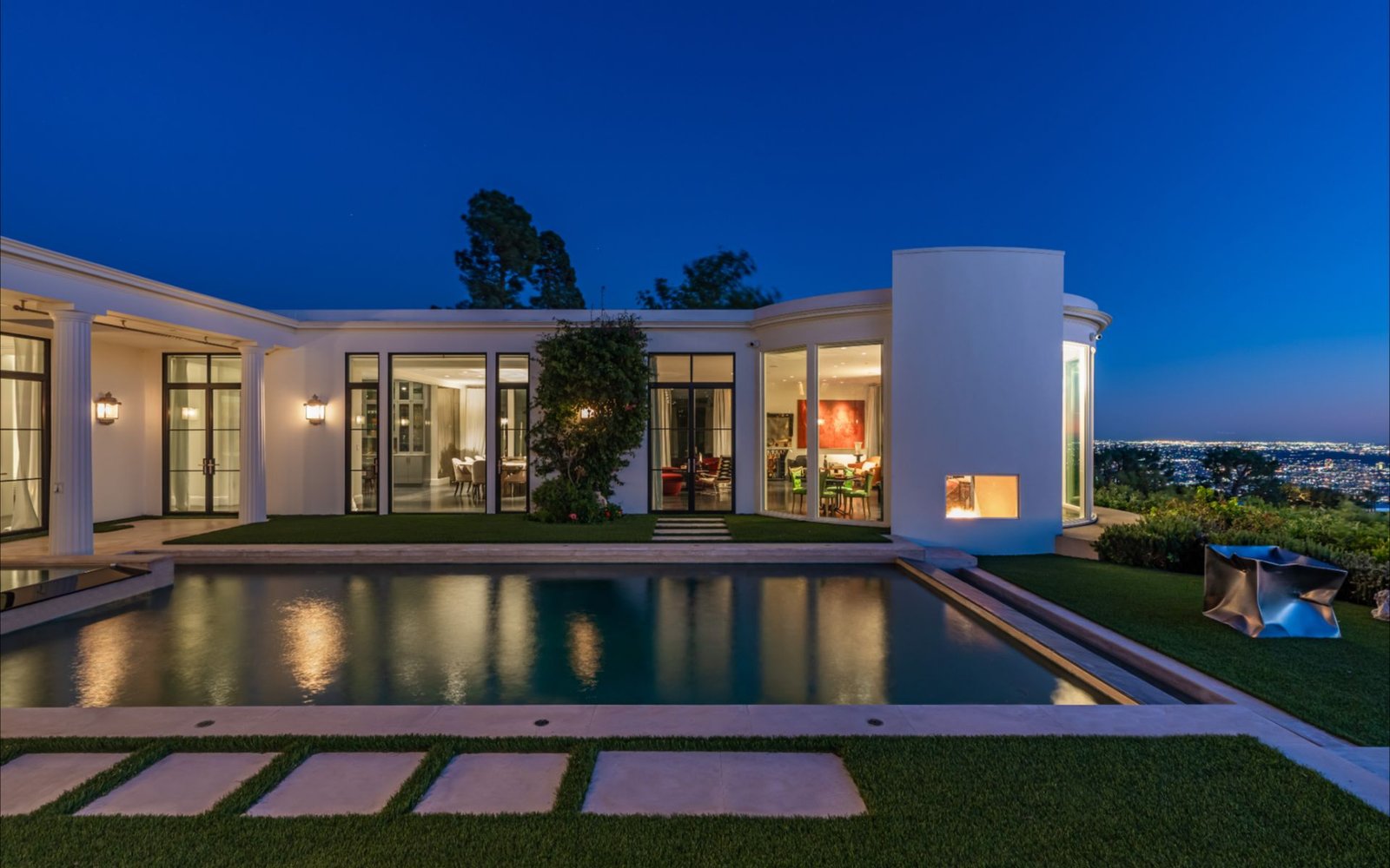 16_610ArkellDrive143-1