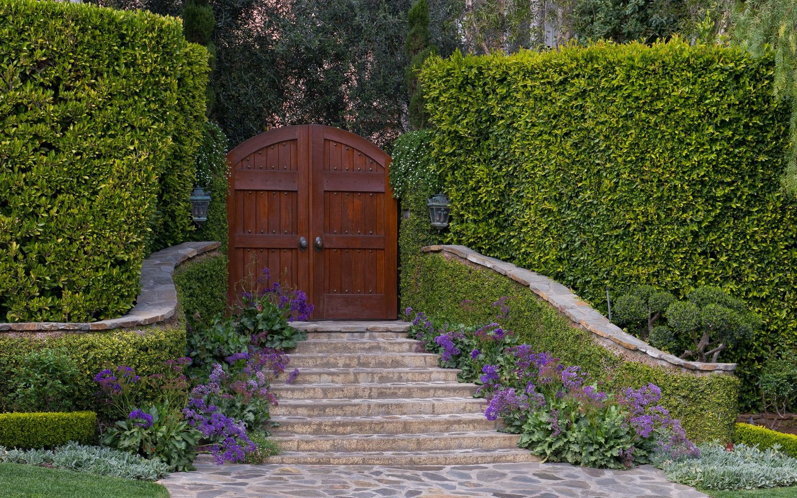 27a574104b5de48fce6dcbb8375bc13a1693966402