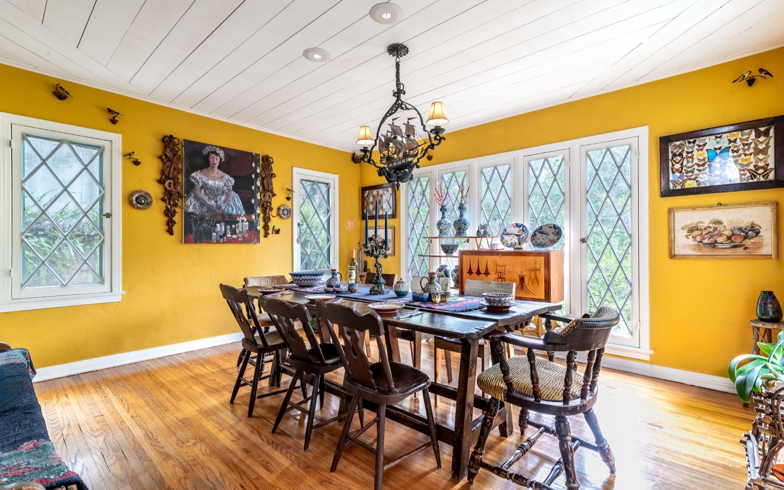 8066-Woodland-Ln_4_h_004_Woodland_Diningroom