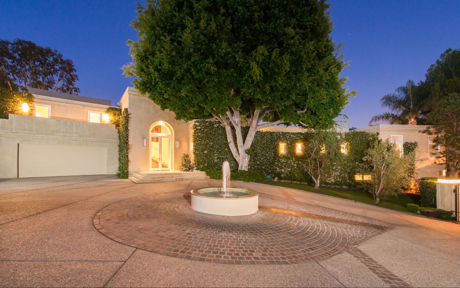 e1ca8e1b5024e474f7bdde608a155eeb1693892066